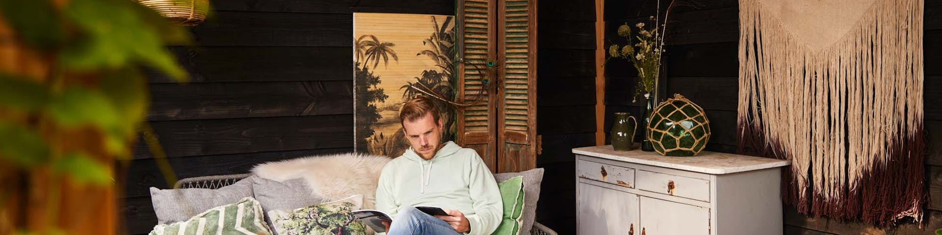 hello banner background image