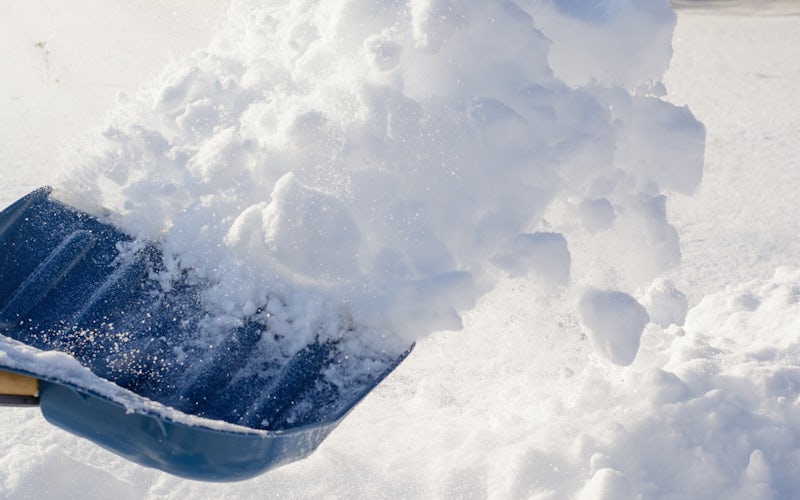 snømåke Spade som måker snø